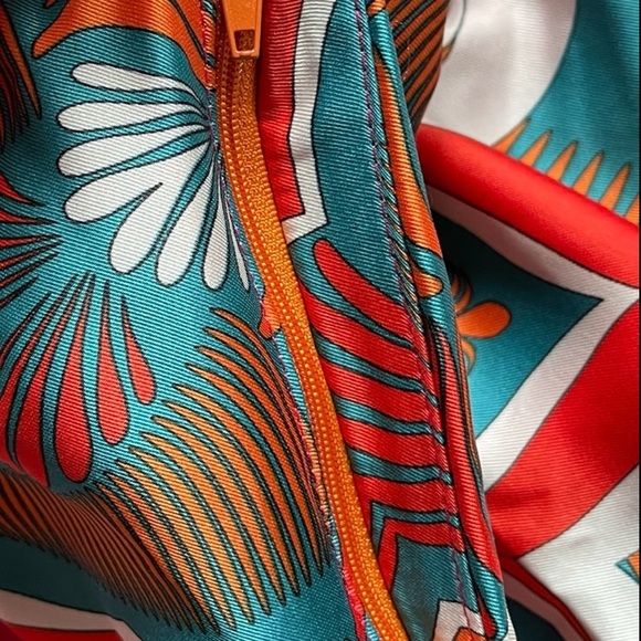 Zara Wide‎ Leg Palazzo Pants Sz Med Bright Floral Print Mod Flower Satin Look - Picture 13 of 14